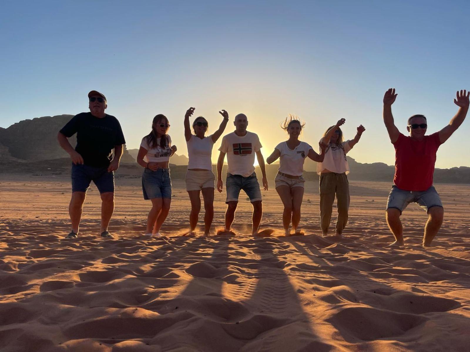 Wadi Rum Magic Camp ภายนอก รูปภาพ