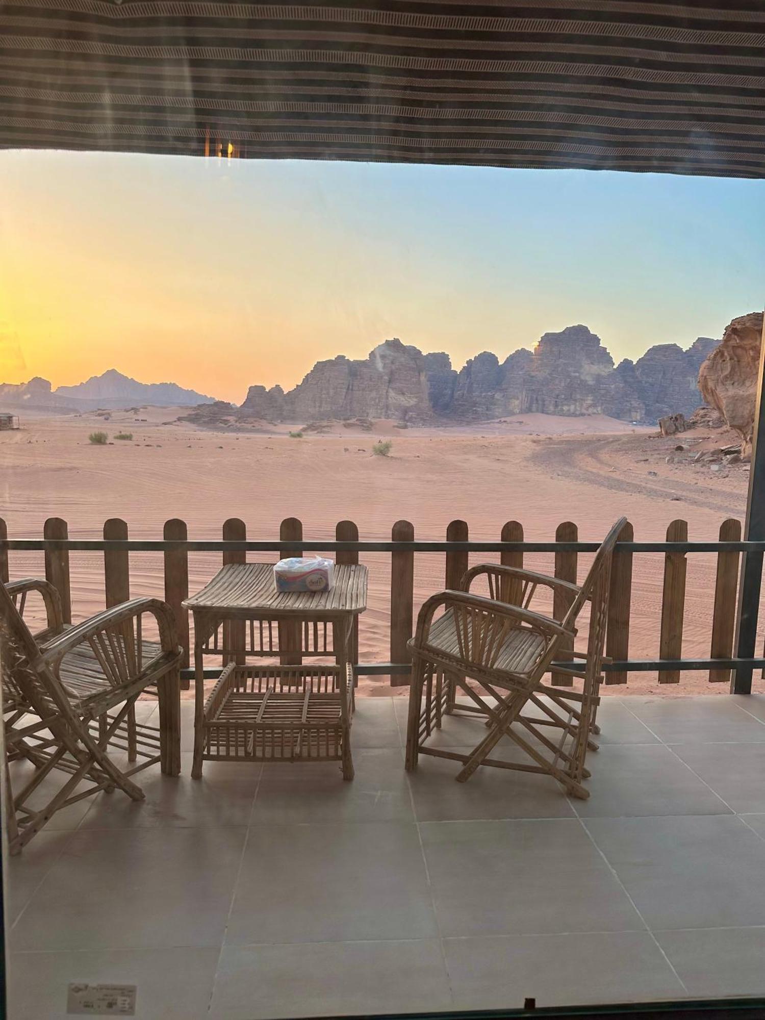 Wadi Rum Magic Camp ภายนอก รูปภาพ