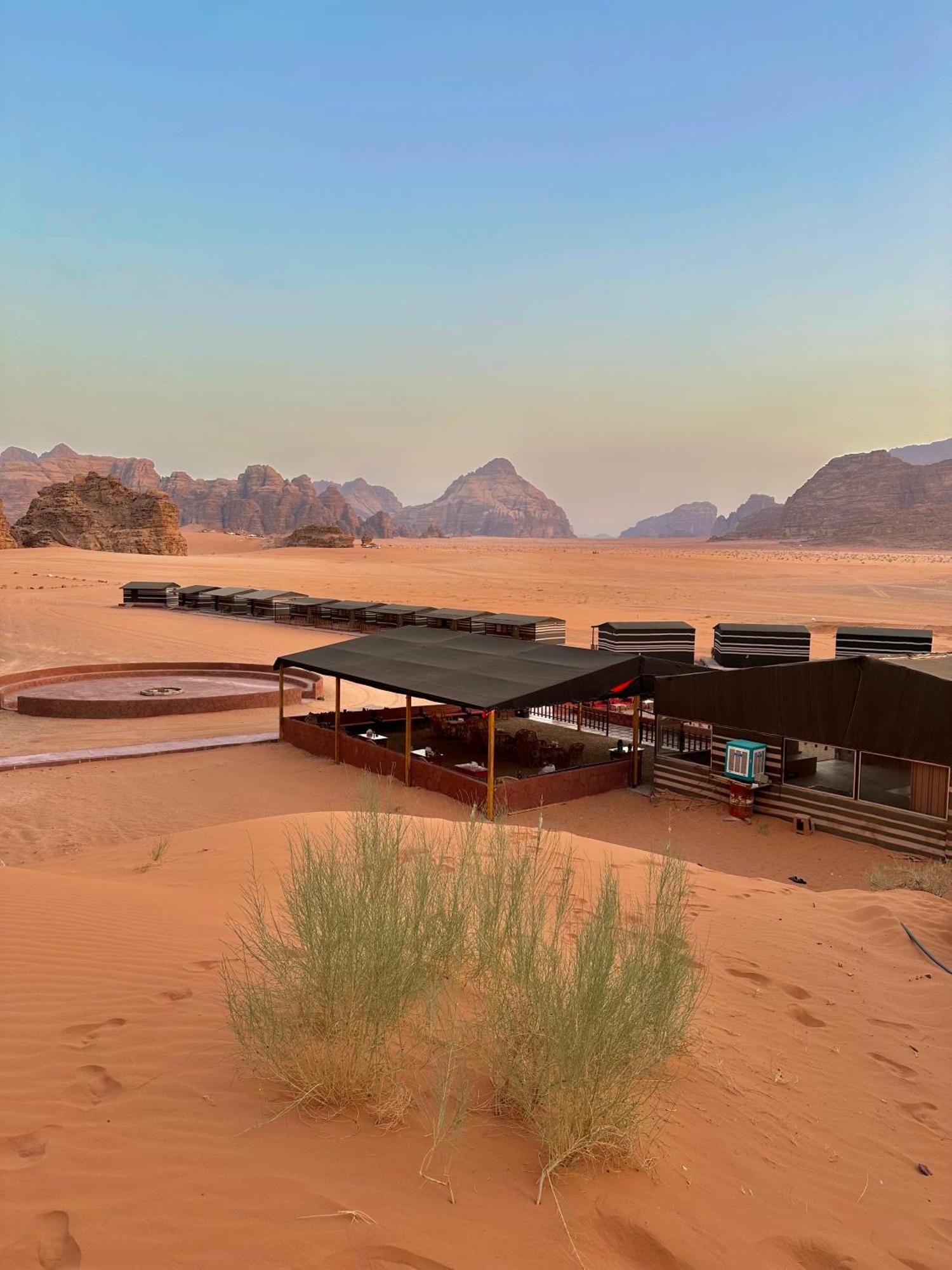 Wadi Rum Magic Camp ภายนอก รูปภาพ